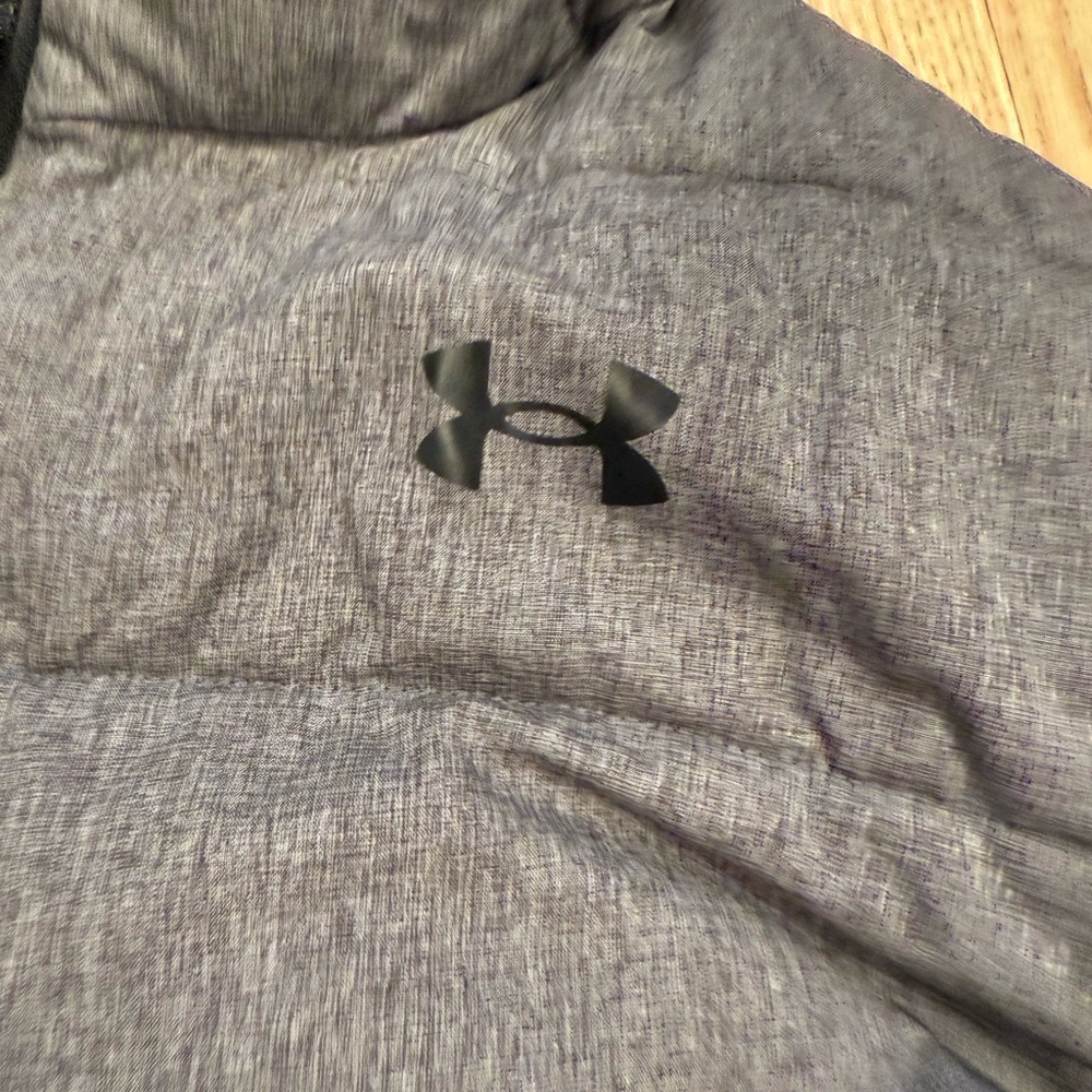 Under Armour Boys Gray Puffer Jacket - Picture 2 of 5